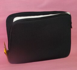 Dicota Take.Off Smart XL – brašna na notebook 15,4–17" černá